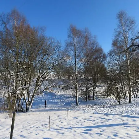 Rose Red, Coach House By The Pond Vakantiehuis Hundsdorf